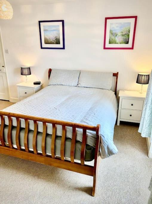 Harbour Stroll Seahouses. Close To The Harbour. Holiday home