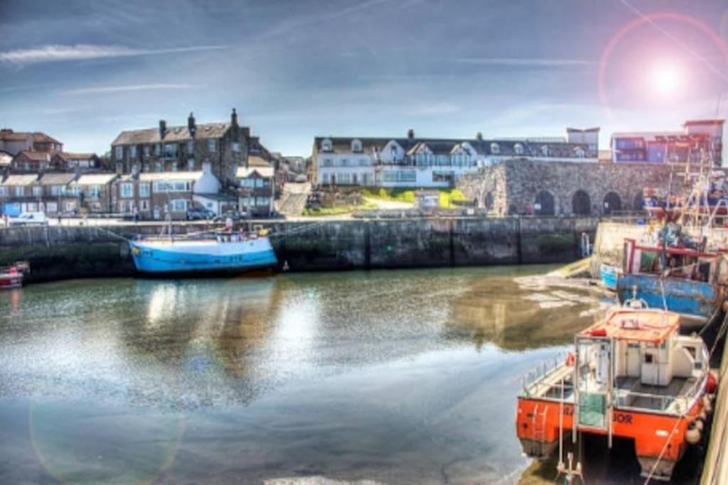 Harbour Stroll Seahouses. Close To The Harbour. Holiday home Seahouses