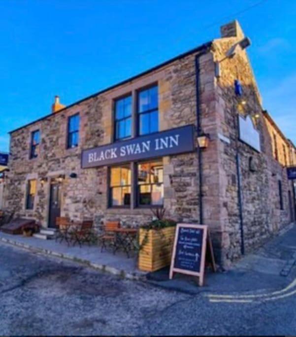 Harbour Stroll Seahouses. Close To The Harbour. Seahouses