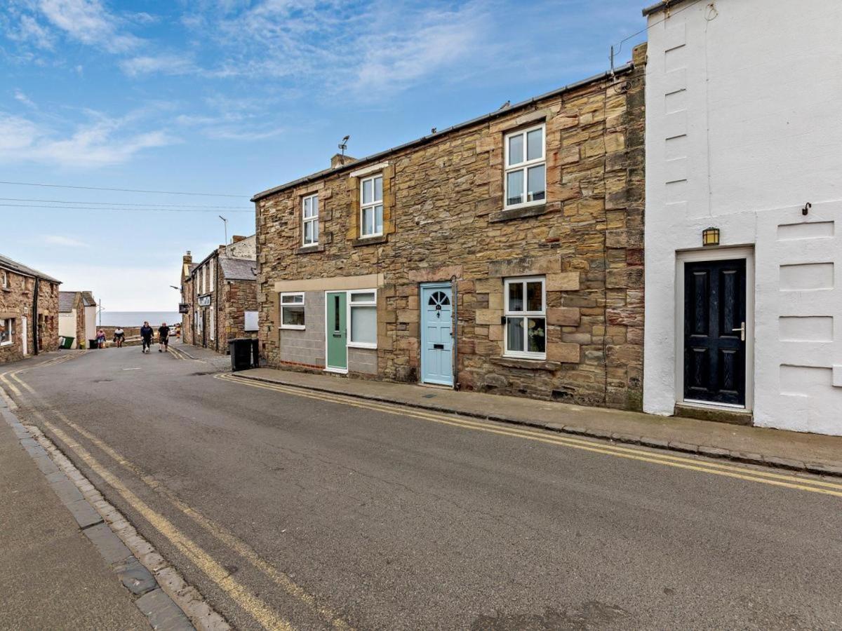 Harbour Stroll Seahouses. Close To The Harbour. Holiday home *