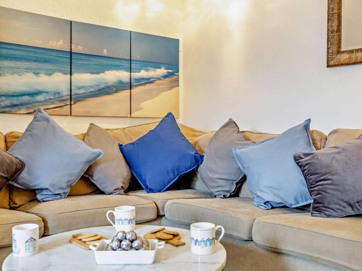 Harbour Stroll Seahouses. Close To The Harbour. Holiday home Seahouses
